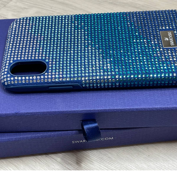 Swarovski Crystalgram gradation of blue tones iPhone XS Max Case - Picture 5 of 8